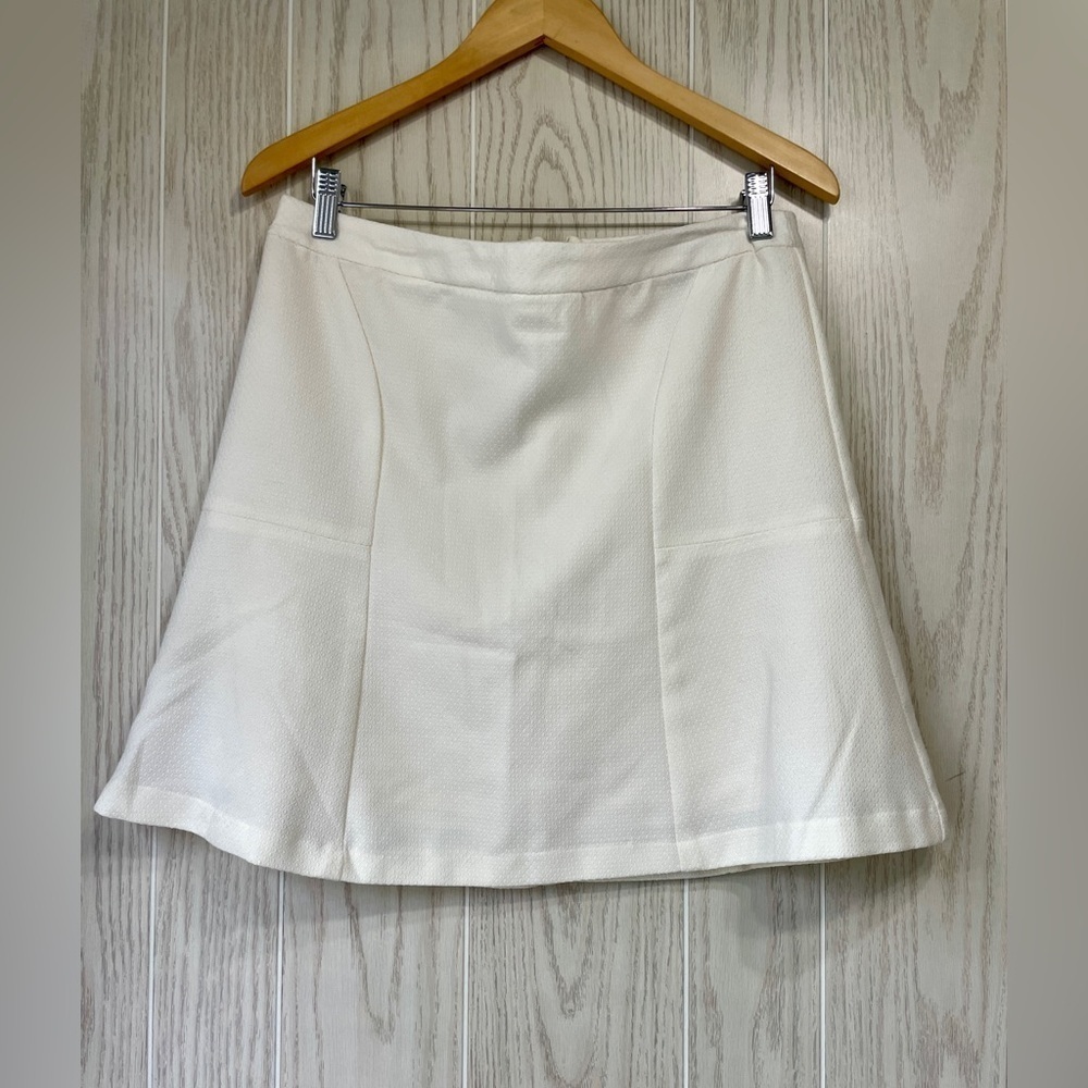 The Savile Row Co. London Elegant Ivory Mini Skirt Size 6 EUC